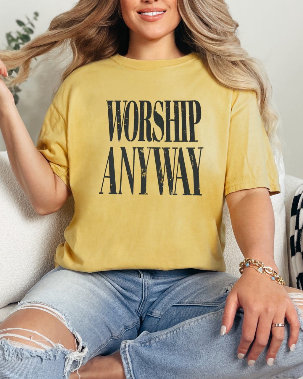 Golden Praise Tee